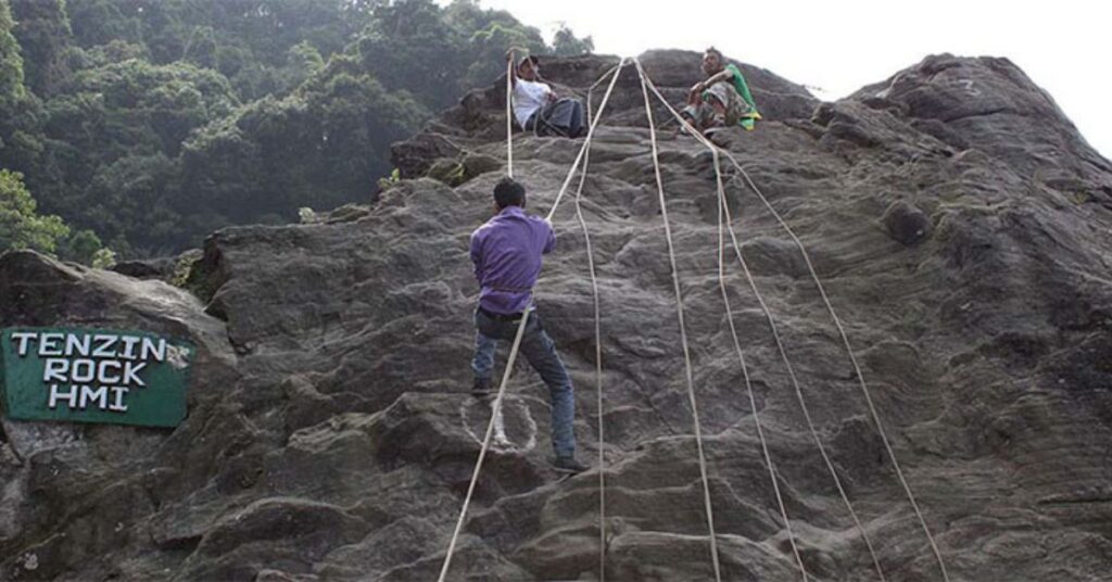 Top 10 places to visit in Darjeeling - Tenzing Rock